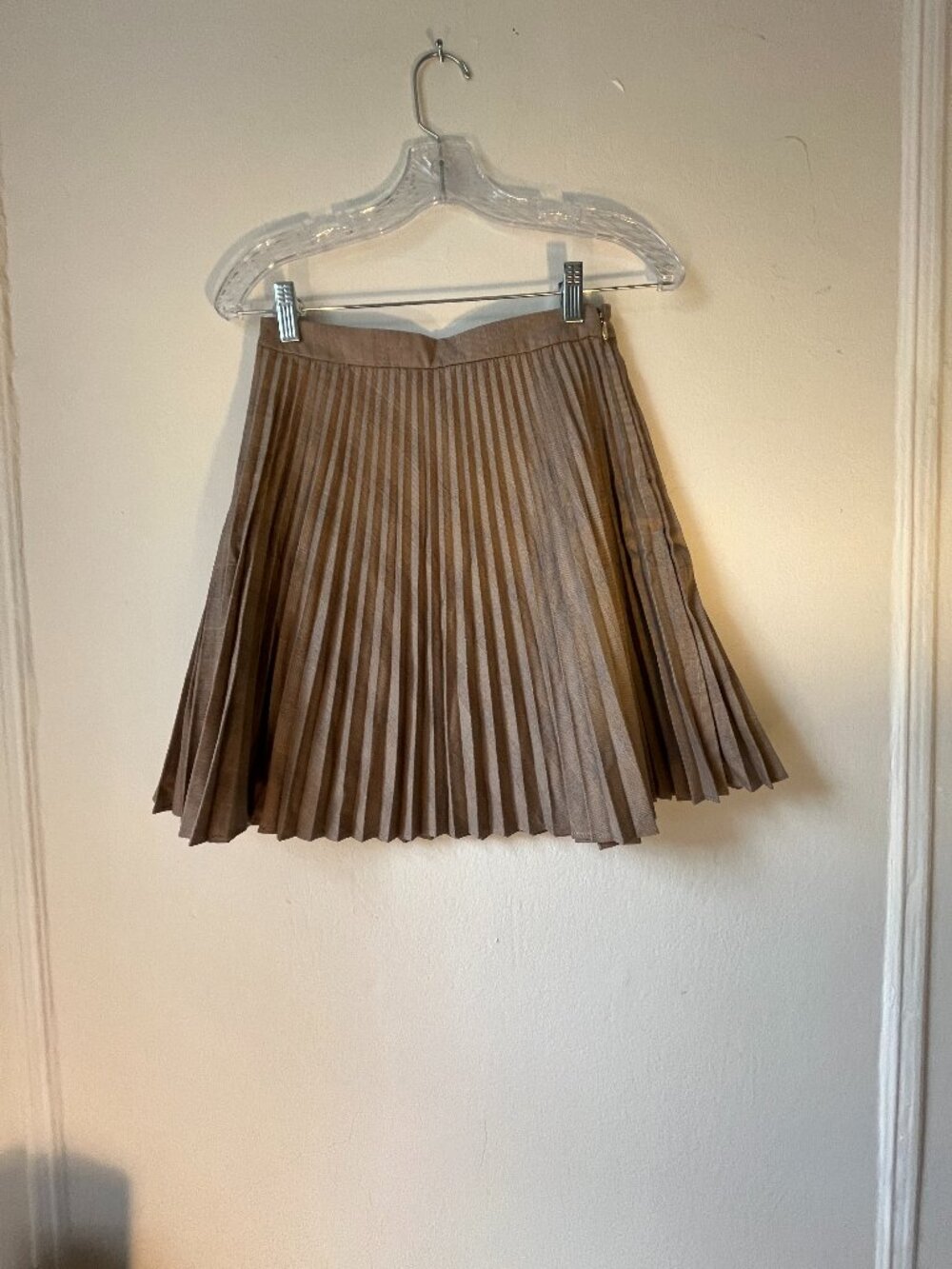 BCBG knife pleat mini skirt